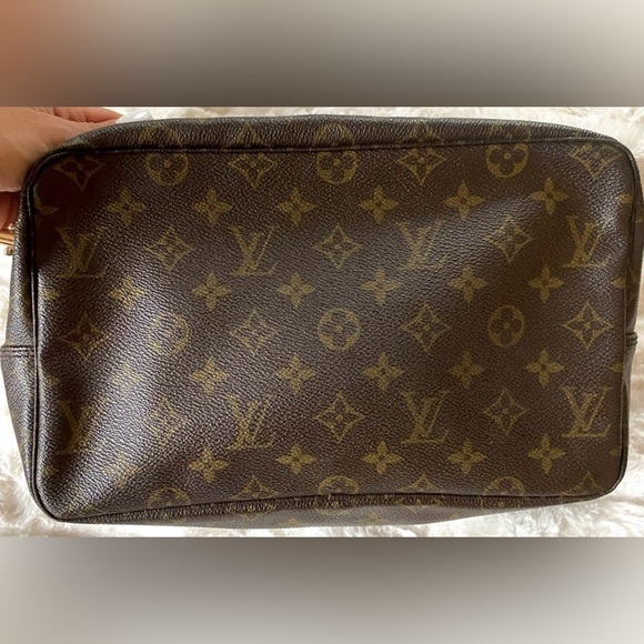 Authentic Louis Vuitton French Trousse Toilette 28 Converted to Crossbody Purse - Picture 2 of 9